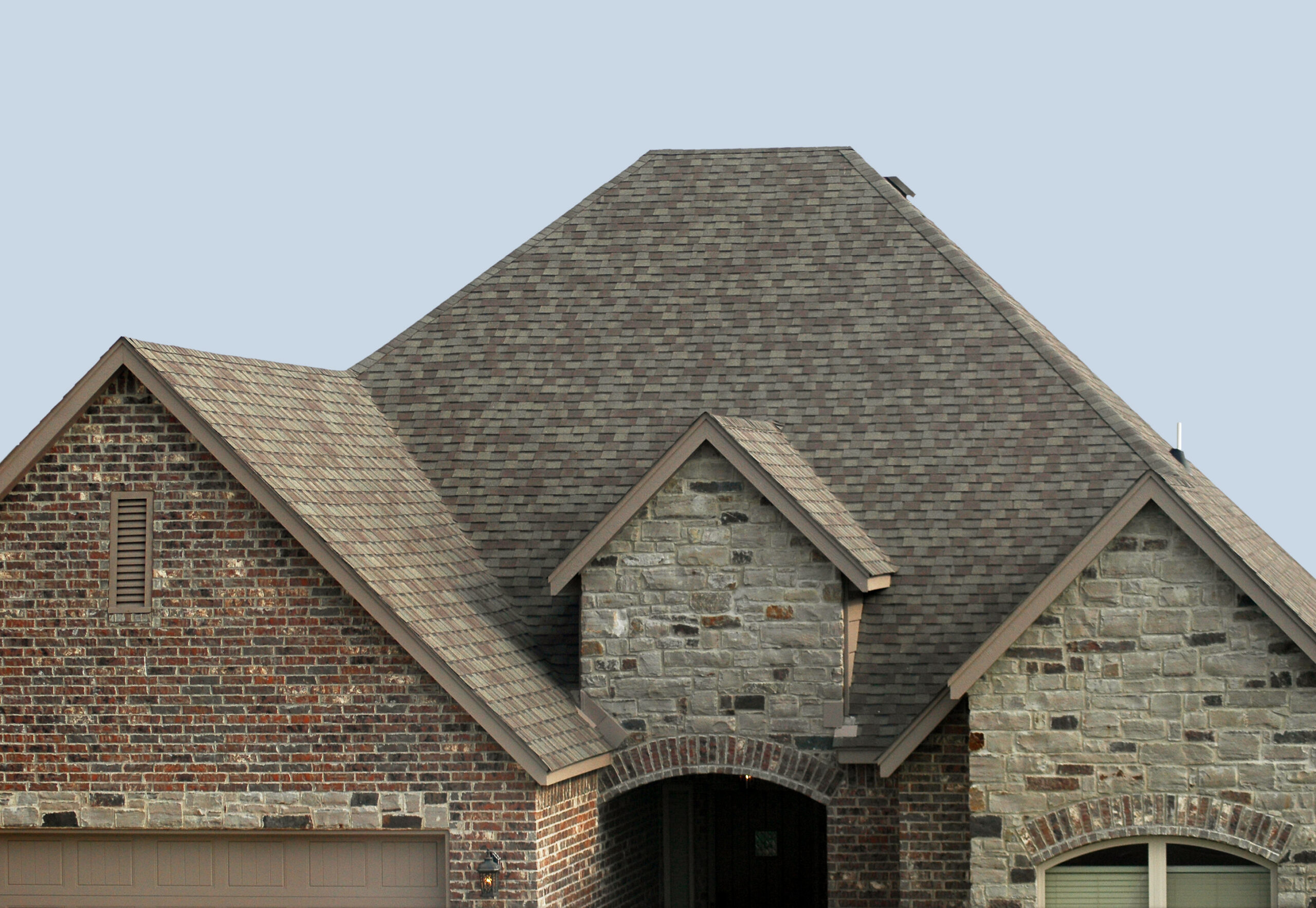 Low-Pressure Roof Cleaning in Indianapolis